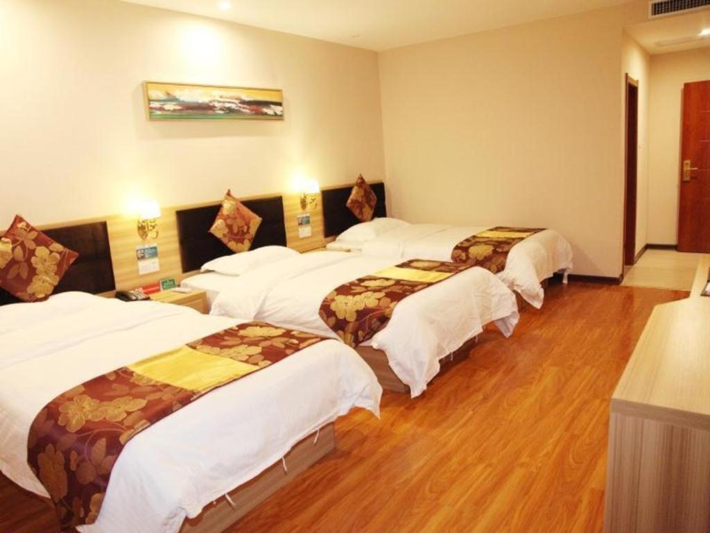 Greentree Alliance Yichang East Yichang Station Hotel מראה חיצוני תמונה
