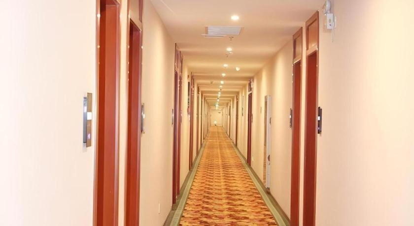 Greentree Alliance Yichang East Yichang Station Hotel מראה חיצוני תמונה