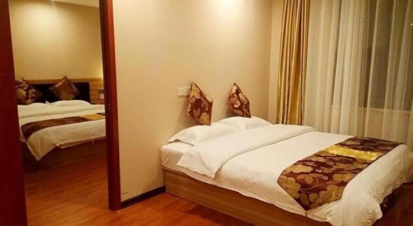 Greentree Alliance Yichang East Yichang Station Hotel מראה חיצוני תמונה