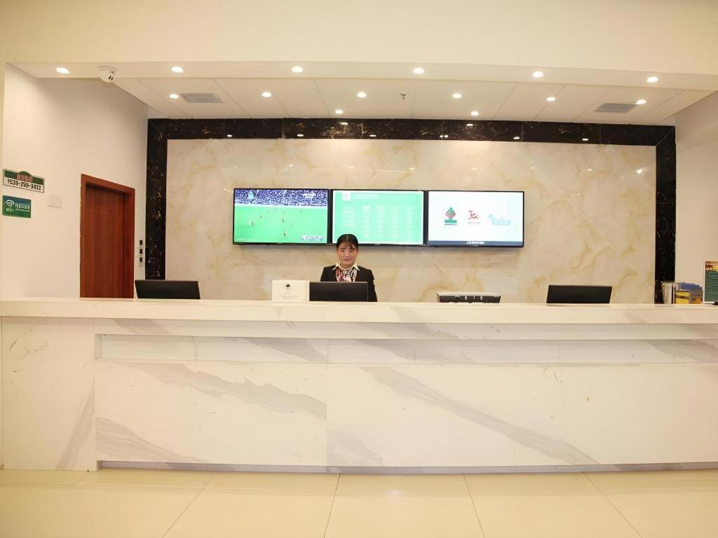 Greentree Alliance Yichang East Yichang Station Hotel מראה חיצוני תמונה